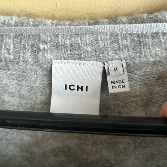 ✌️4 for $20✌️ Ichi oversized drapey sweater - Picture 7 of 9